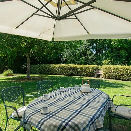 בית נופש La Terrazza Rosata By Interhome *